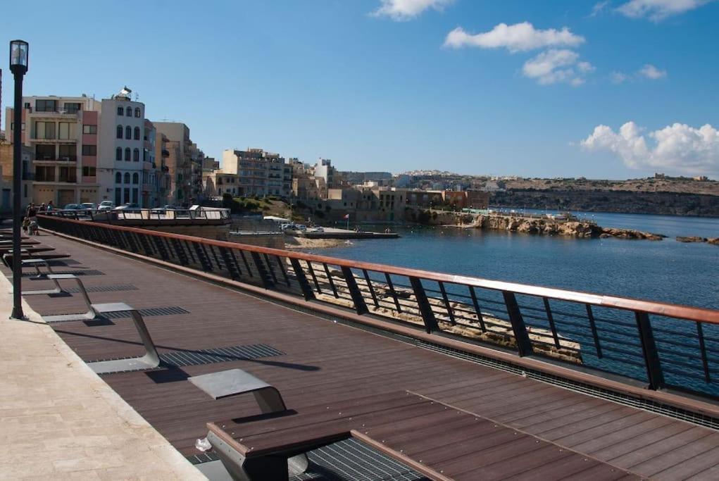 Coral Reef Apartments St. Paul's Bay Exterior photo